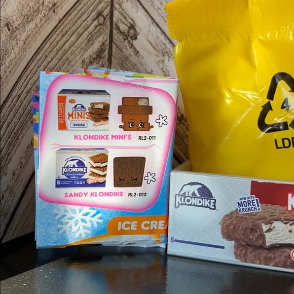 Shopkins - Picture 1 of 8